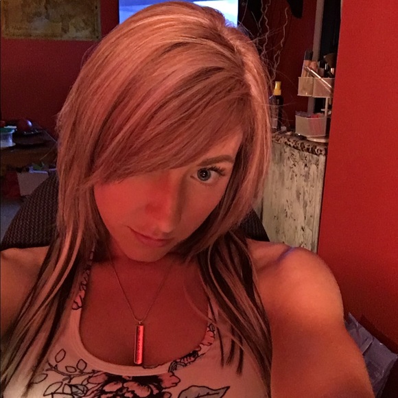 Meet your Posher, Mariah - Picture 1 of 1